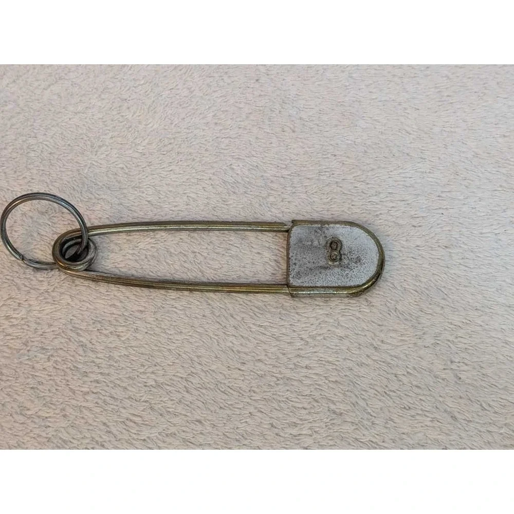 Vintage Risdon Safety Pin Keychain with Number 8 - Collectible Metal Charm